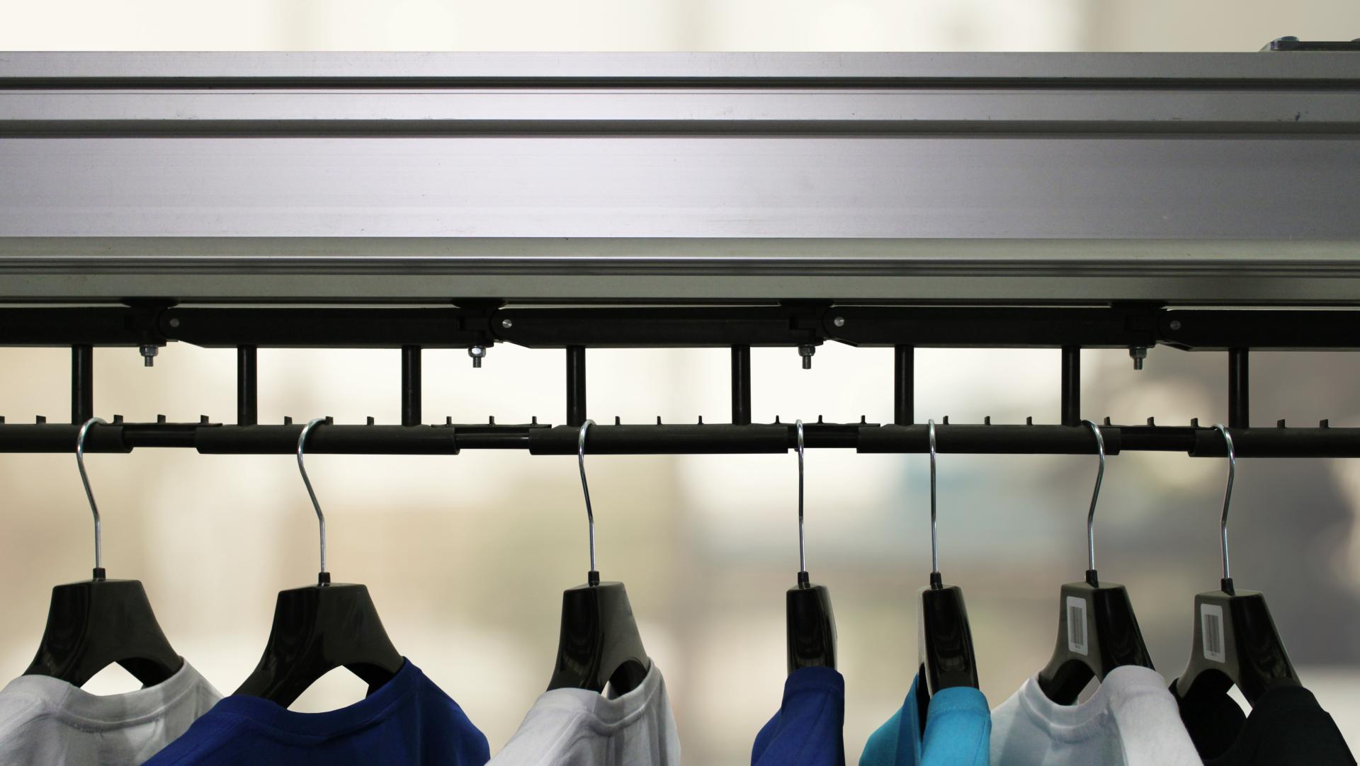 Mhart sistema di movimentazione capi appesi e unità di carico ad alta versatilità