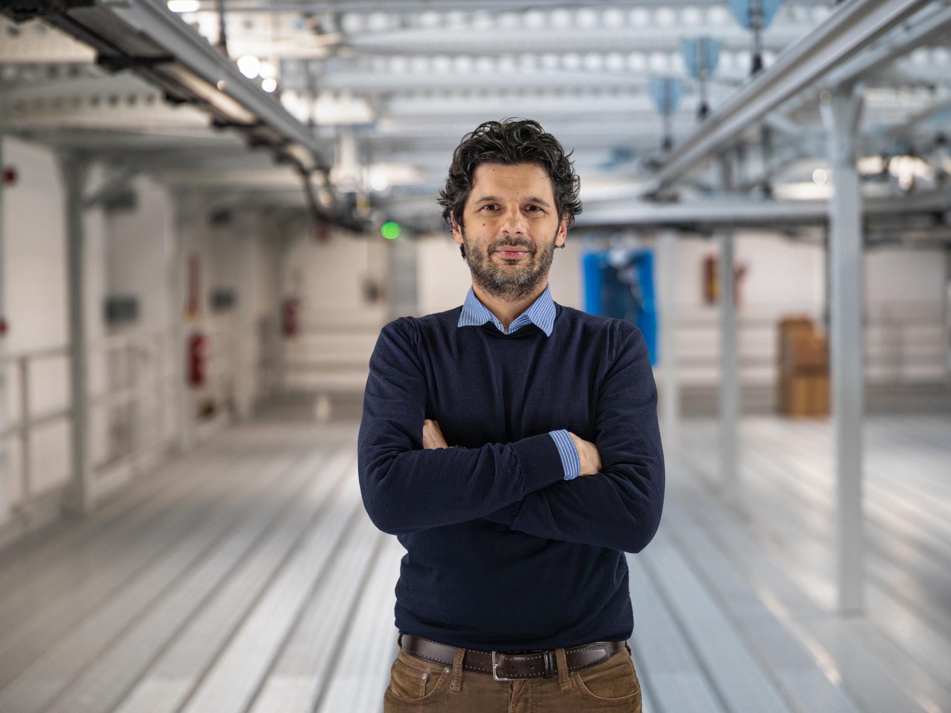 Davide Mosca, General Manager & Partner di MHART, responsabile della gestione operativa, sviluppo strategico e coordinamento delle partnership.