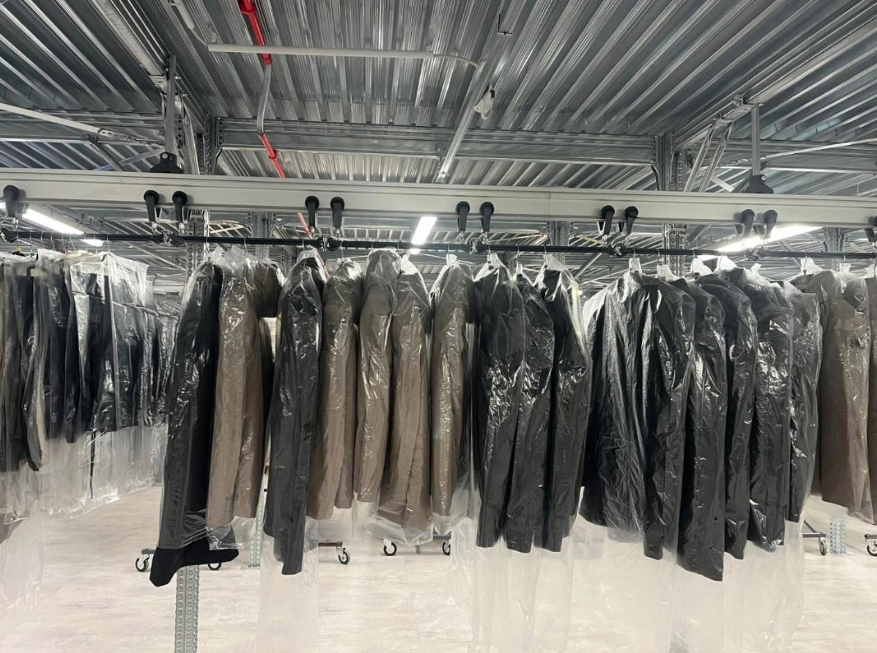 MHART – trolley M4V per la movimentazione efficiente dei capi in magazzino