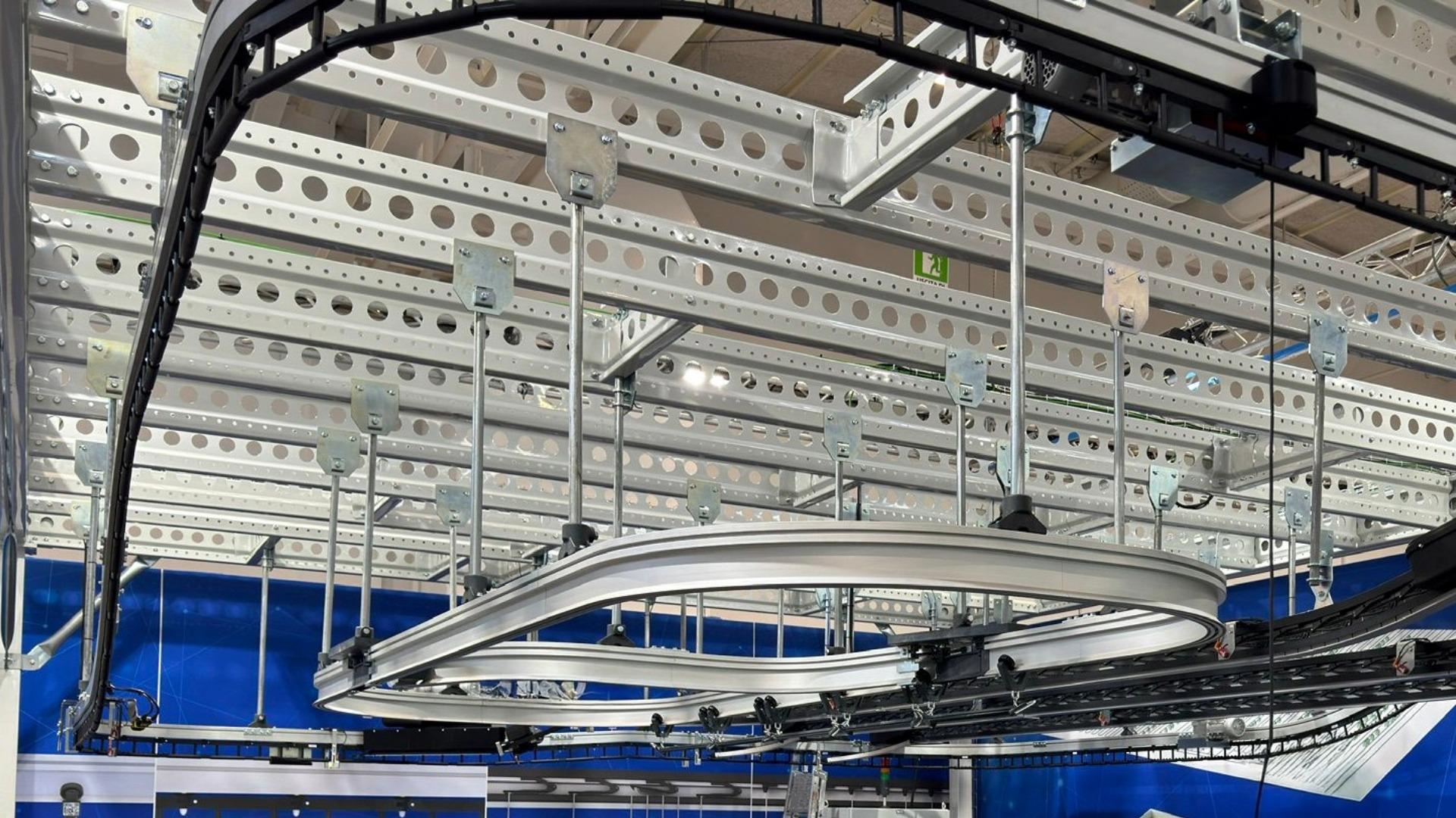 MHART logistica integrata automazione magazzino soluzioni per capi appesi